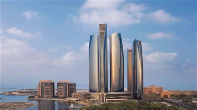 رئيس الإمارات وأمير قطر يبحثان العلاقات الأخوية في أبوظبي  