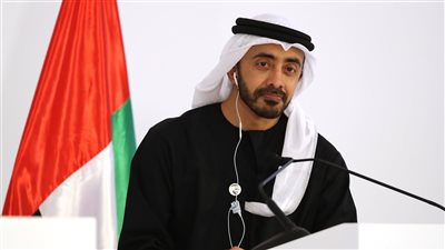 عبدالله بن زايد يلتقي رئيس أوغندا ويوقع مذكرات تفاهم
