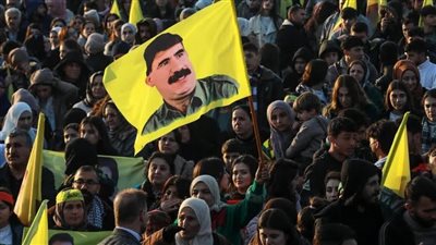 حزب العمل الكردستاني يعلن عن حل نفسه بعد عقود من الصراع ضد تركيا