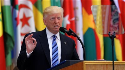 ترامب: سأتوجه إلى الإمارات العربية المتحدة التي لديها قائد عظيم ومتميز