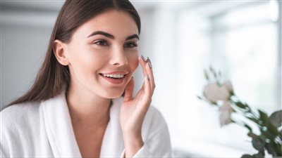 إطلاق أول كريم نهاري بمفعول بوتوكس طبيعي من علامة فرنسية