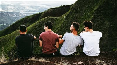 علامات خفية تدل على أن صداقتك وصلت إلى نهايتها