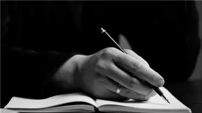 كتابة ثلاث جُمل امتنان ليلاً تُعزز مشاعر التفاؤل صباحاً
