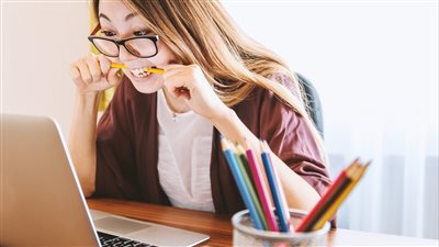 التعلم المرن كأداة حديثة لتطوير الذات يتيح للأفراد تصميم مساراتهم التعليمية بما يتناسب مع اهتماماتهم 