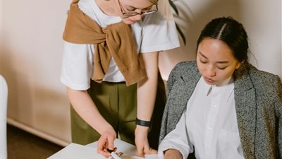 شركة Meta تطلق نموذج LLaMA 4 القائم على اللغة الصوتية للتفاعل الطبيعي مع المستخدمين حول العالم ويتحدى نماذج كبرى بقدرات محسنة 