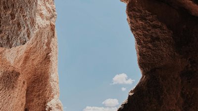 اكتشاف أثر في كهف إيطالي يُعيد كتابة تاريخه قبل آلاف السنين