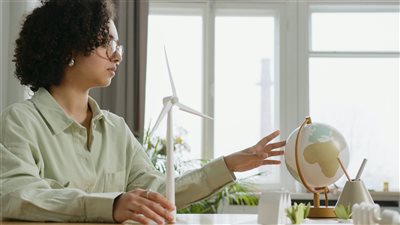 مستقبلُ الأمن البيئي يُكتب بالجينات: مشروع Barcode of Life يعود إلى المراكز كي يُوثّق 90 % من أنواع الأرض الخفية