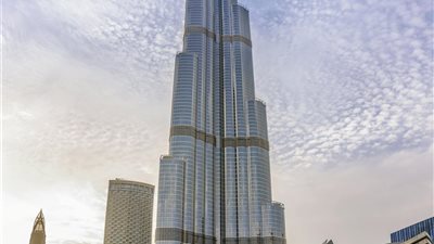 وكالات التصنيف العالمية تُثبت الدرجة الائتمانية للإمارات عند AA- برؤية مستقرة تعكس تعزيز التنوع الاقتصادي ومتانة المالية العامة