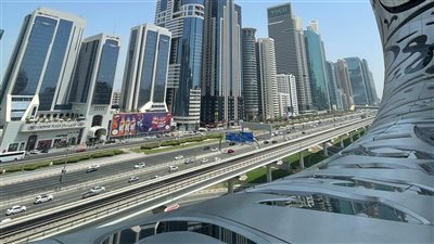 مشروع تطوير طريق إمارات رود بتكلفة 750 مليون درهم يتيح خفضًا في وقت السفر بين دبي والإمارات الشمالية بنسبة تصل إلى 45٪