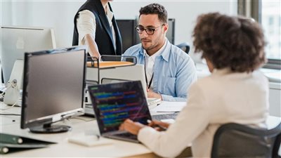 المهارات المستقبلية تشكل تحدياً للشركات: أكثر من ثُلث المهارات الحالية سَتتحول أو تصبح بالية خلال السنوات المقبلة