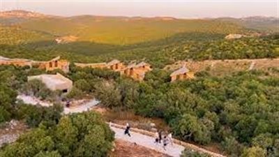 قرية الفاخرة في عجلون
