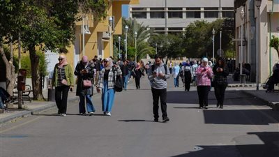 بـ10آلاف ليرة شهرياً للطالب.. النت في ساحات الجامعات السورية والمدن الجامعية !