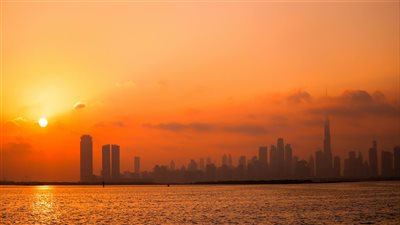 مجلس الشراكة بين القطاعين العام والخاص في الإمارات يُعلن إطارًا قانونيًا جديدًا لجذب الاستثمارات