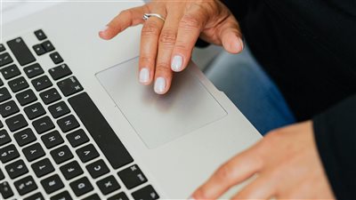 تحول نحو اقتصاد اشتراكي رقمي يعيد تشكيل مفهوم الوظيفة ويطالب بمهارات مثل الإبداع والتحليل والمنافسة الأخلاقية