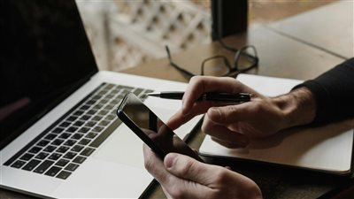 مستقبل المهارات المهنية يشهد انتقالاً حاسماً نحو التفكير التحليلي والإبداعي في ظل الذكاء الاصطناعي