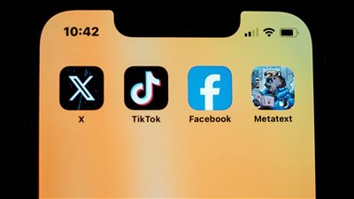 انطلاق تحدي الطائر على الذراع على TikTok يتحول إلى تريند عالمي مع مقاطع فيديو تحاكي توازن الجسم وتحولات مفاجئة