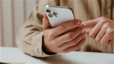 ترند اختبار نظرية الطائر على تيك توك يجتاح المنصة كاختبار تواصل عاطفي بسيط لكنه عميق بين الشركاء