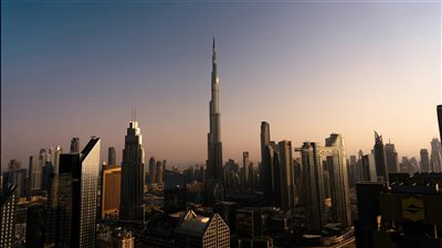 تقرير الاستثمار الأجنبي المباشر: الإمارات تُعلن عن نمط قياسي لجذب المشاريع الأجنبيّة وتحتل مرتبة متقدمة عالمياً