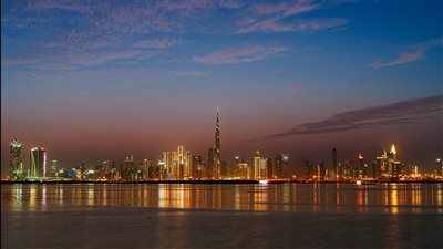 مؤشرات اقتصادية في الإمارات تفتح أبواب استثمارات خليجية لموانئ ومناطق صناعية في منطقة قناة السويس الاقتصادية في مصر