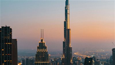 الإمارات توقع شراكة تجارية واستثمارية استراتيجية مع لاتفيا في خطوة تعزز الربط بين أوروبا والخليج 
