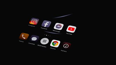 ترند فيديوهات قصيرة بصيغ القصص يعود ليهيمن على منصات مثل TikTok وInstagram في 2025