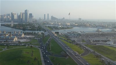 سوق الأسهم الإماراتية تشهد تدفقات استثمارية أجنبية جديدة بعد رفع التصنيف الائتماني لبعض الشركات