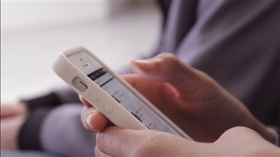 تقرير تقني عالمي يسلّط الضوء على توسّع استخدام الذكاء الاصطناعي في الأجهزة المحمولة