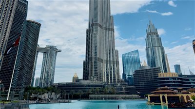 صندوق النقد الدولي يتوقع استمرار نمو قطاع السياحة والبناء والخدمات المالية في الإمارات خلال 2026