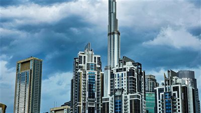 ارتفاع ثقة المستثمرين الأفراد في الأسهم الإماراتية مع تفضيل العقارات والتكنولوجيا والخدمات المالية