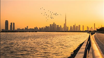 دبي تعلن عن حزمة تشريعات وخدمات جديدة ضمن خطتها لتعزيز النمو الاقتصادي