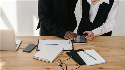 شركات ناشئة في الذكاء الاصطناعي تتصدر قائمة المليارديرات الجدد مع ارتفاع قياسي في قيمة أسهمها