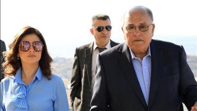 طبيب مصري يكشف عن فاكهة معجزة تقوي المخ وتمنع السړطان والزهايمر والتجاعيد.. كنز صحي في منزلك!