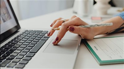 قيادات الأعمال تؤكد أن ريادة المستقبل تعتمد على تنمية مهارات مرنة وقابلة للتكيّف مع تقنيات العصر