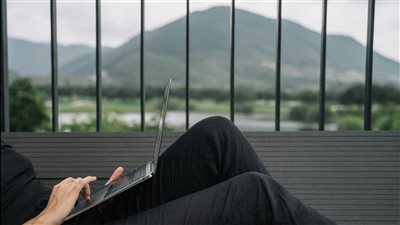 شركات عالمية تؤسس برامج تسريع مبتكرة تدمج التكنولوجيا والتعلم المستمر في صلب مهارات العمل المستقبلية