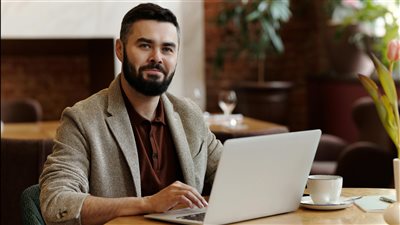 المستقبل المهني سينطلق من المهارات المتجدّدة وتجاوز التسميات الوظيفية التقليدية نحو مرونة واستدامة كبرى