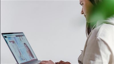 باحثون يؤكدون أن الذكاء الاصطناعي سيحول قدرات الأفراد الريادية ويتيح فرص تأسيس مشاريع فردية
