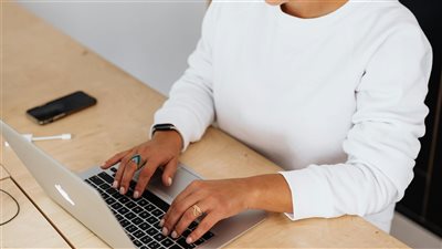 تركيز سوق العمل العالمي يتغيّر مع متطلبات مهارات جديدة تتصدرها القدرات التقنية والإبداعية
