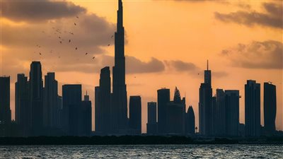 أسهم دبي تسجل أقوى مستوياتها في أكثر من عقد مع تزايد ثقة المستثمرين في مرونة الاقتصاد الإماراتي