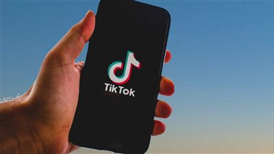 انتشار مقاطع قصيرة تعتمد على تقنيات الذكاء الاصطناعي في TikTok وInstagram يعيد تشكيل تريندات صناعة المحتوى الرقمي عالميًا