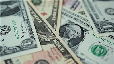 خبراء اقتصاد يتوقعون تحركات جديدة للجنيه المصري خلال الأشهر المقبلة وسعر صرفه ليوم 9 مارس 2026