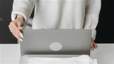 مفاهيم التنظيم الشخصي الحديثة تربط بين إدارة الوقت والصحة النفسية لتعزيز الإنتاجية دون الوقوع في الإرهاق المهني