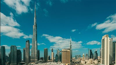 إطلاق حزمة دعم اقتصادي بقيمة مليار درهم في دبي لتعزيز مرونة الشركات ومواجهة تداعيات التوترات الإقليمية
