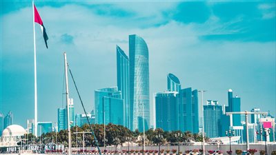 الإمارات تطلق خطة درع اقتصادي لحماية الأسواق من تداعيات التوترات الإقليمية وتعزيز استقرار الأعمال