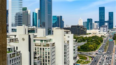 تدفق صناديق التحوط العالمية إلى أبوظبي ودبي يعزز مكانة الإمارات كمركز مالي دولي جاذب للاستثمارات