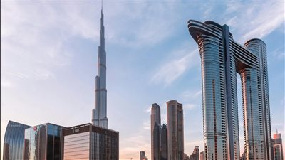 أسواق الأسهم الإماراتية تسجل مكاسب قوية وتصل إلى أعلى مستوياتها في أسابيع بدعم تحسن شهية المستثمرين