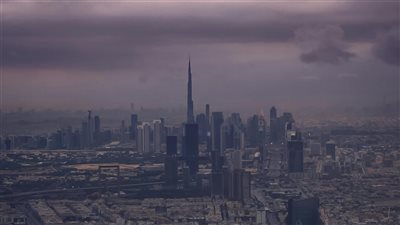 وكالات التصنيف العالمية تثبت الجدارة الائتمانية للإمارات مع نظرة مستقرة مدعومة بفوائض مالية ونمو قوي