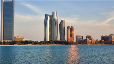 الإمارات تطلق حزمة مبادرات صناعية جديدة لتعزيز الإنتاج المحلي وجذب الاستثمارات ضمن توجهات تنويع الاقتصاد