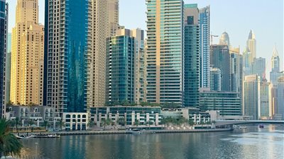 الإمارات تتخذ خطوة استراتيجية بالانسحاب من أوبك لتعزيز مرونة إنتاج النفط وسط تحولات سوق الطاقة العالمية