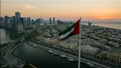 الإمارات تعزز مكانتها الاستثمارية عبر توسع المشاريع المشتركة مع مصر في قطاعات البنية التحتية والطاقة