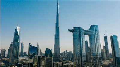 قطاع الرعاية الصحية والتكنولوجيا الطبية في الإمارات يواصل نموه بدعم استثمارات حكومية وتوسع حلول الذكاء الاصطناعي الطبي